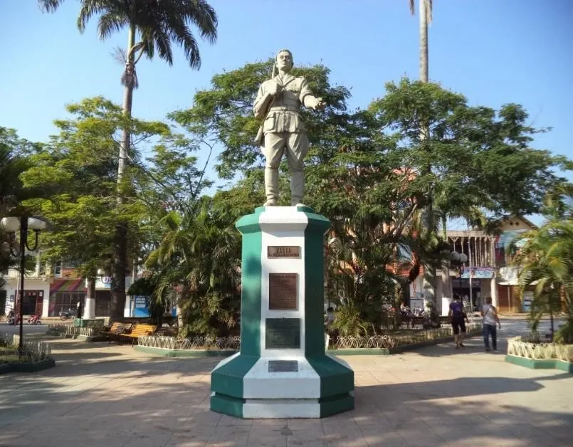 Monumento a Germán Busch Becerra